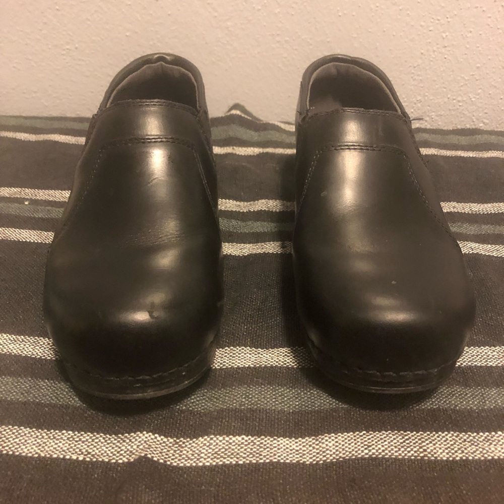 Dansko Slip Resistant Nursing Shoes